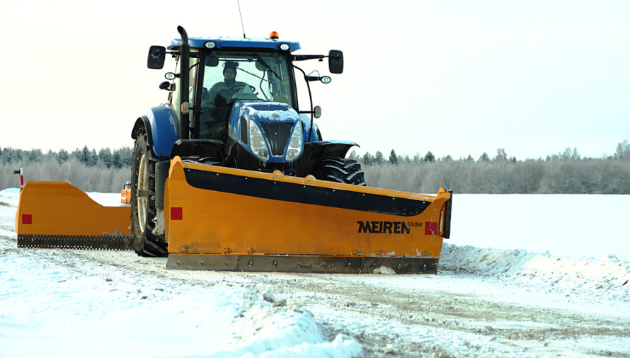 Ful set for winter: front plough TSK3403 and rear blade TR